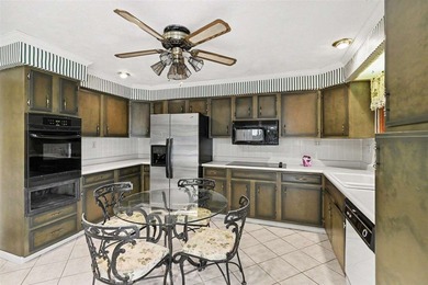 The perfect year-round residence, vacation getaway, or - photo 19