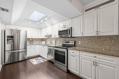 Motivated Seller and Priced to Sell. Charming 2-bedroom, 2-bath - photo 19
