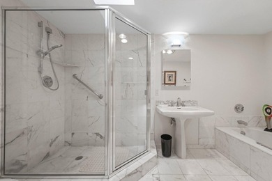 Motivated Seller and Priced to Sell. Charming 2-bedroom, 2-bath - photo 26
