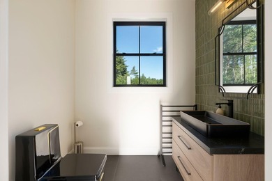 Welcome to 19 Cavendish Way, where exceptional architecture and - photo 32