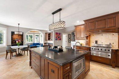 Welcome to 19 Cavendish Way, where exceptional architecture and - photo 45
