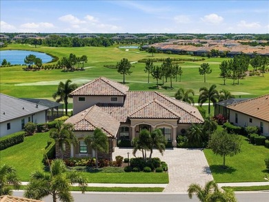 Experience luxury golf course living in this beautifully - photo 1