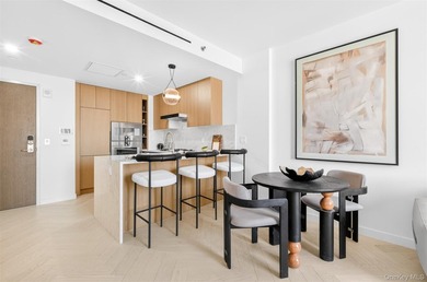 LaVita, A landmark luxury residence in the heart of Flushing - photo 5