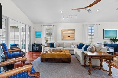 This lovely Royal Cottage sits on Sunset Lake with 3 beds and 3 - photo 7