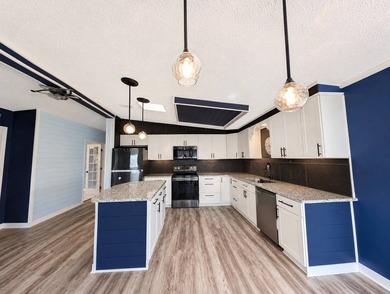 Welcome to your Florida dream home! Located in the highly - photo 4