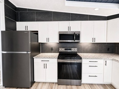 Welcome to your Florida dream home! Located in the highly - photo 8