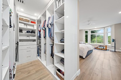 Beautifully renovated contemporary Harbor Home condo offering - photo 11