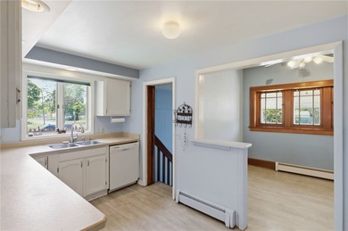 Welcome to this spacious 4-bedroom, 1-bath home offering 2,202 - photo 14