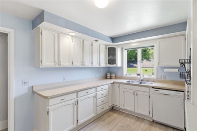 Welcome to this spacious 4-bedroom, 1-bath home offering 2,202 - photo 15