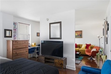 Welcome to luxury living on the avenue! Unit 416 can be an