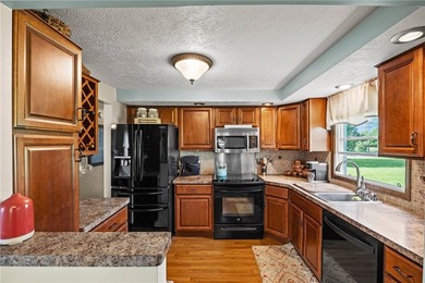 OPEN HOUSE CANCELLED!! AMAZING SPACE!! LOTS OF OPTIONS! Country - photo 7