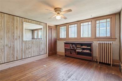 Welcome to this spacious 4-bedroom, 1-bath home offering 2,202 - photo 25