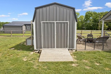 Welcome to Lake Waynoka living! This updated 3 bedroom, 2 bath - photo 25