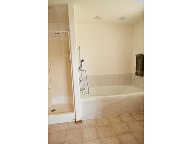 MLS# 294316 A Rare Opportunity - Exceptional Quality, Thoughtful - photo 10