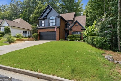 This beautifully maintained home combines classic charm - photo 2