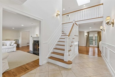 Welcome to 111 Palmyra Ave, a stunning 4/5-bedroom residence set - photo 4