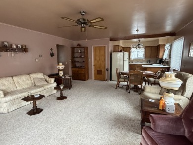 1,348 SF, 2 Bedroom, 1 Bath Home with Long Lake Access - photo 7