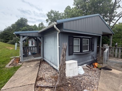 8 Lots with MH and Boat Garage!  Dock possible - photo 5