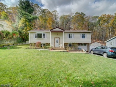 High Crest Lake Home For Sale in West Milford New Jersey