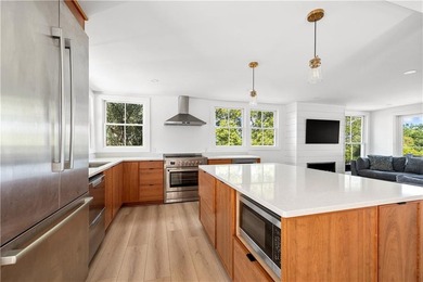 An Unparalleled Combination of Privacy, Views, and Island - photo 8