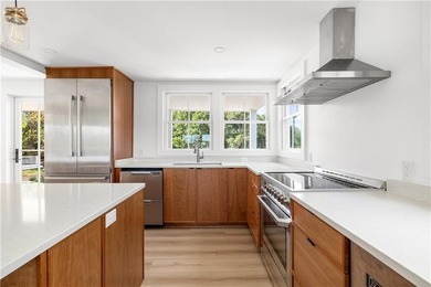 An Unparalleled Combination of Privacy, Views, and Island - photo 9