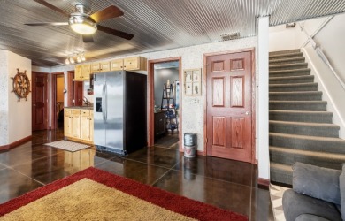 Immaculate 4 bedroom 2 bath waterfront home at Lake Nehai - photo 23