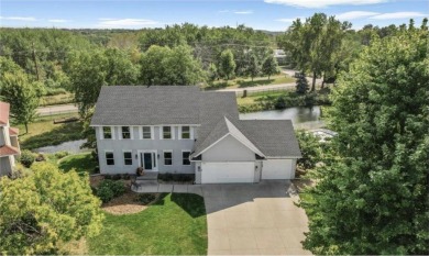 Lake Home For Sale in Mahtomedi, Minnesota