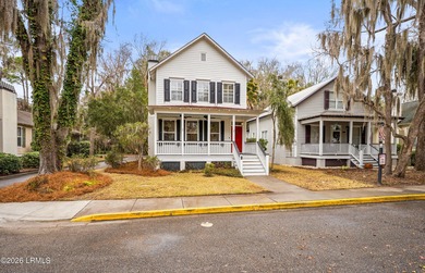 Well-positioned in-town property offering the convenience buyers - photo 2