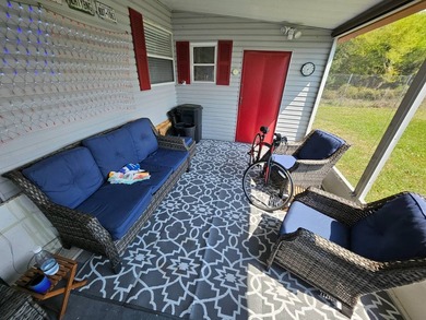 ***Private Backyard*** Adult Community 55yr old park, lot rent - photo 6