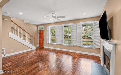 Well-positioned in-town property offering the convenience buyers - photo 9