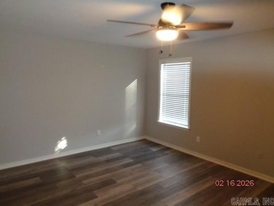VA owned Property. One story Brick and frame home on a nice - photo 11