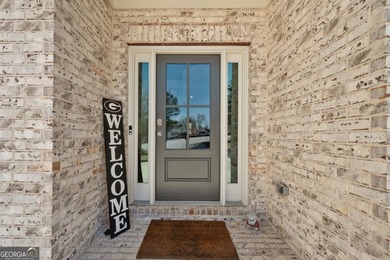 There are homes on the golf course... and then there are homes - photo 3