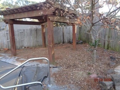 VA owned Property. One story Brick and frame home on a nice - photo 18