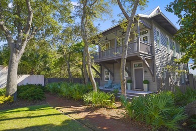 Designed by Robert Orr, this home is perfectly positioned on a - photo 1