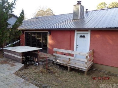 VA owned Property. One story Brick and frame home on a nice - photo 23