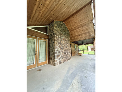 Discover the ultimate Oklahoma lake-country estate with this - photo 5