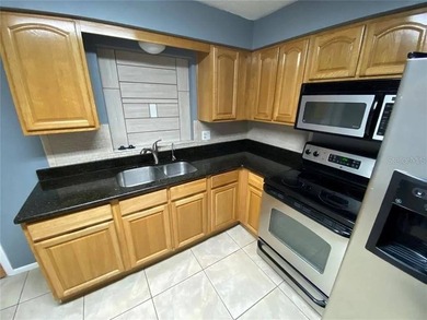 LOCATION, LIFESTYLE, AND OPPORTUNITY! Welcome to 1430 Parkview - photo 6