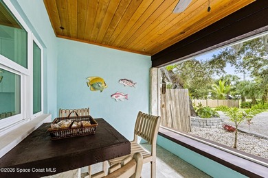 Two Units: 2/2 and 2/1 as duplex w/ common indoor laundry and - photo 26