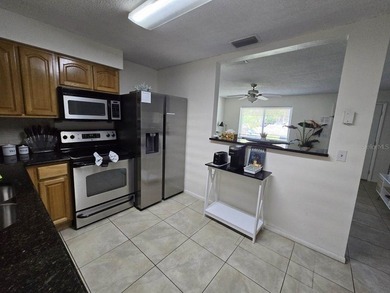 LOCATION, LIFESTYLE, AND OPPORTUNITY! Welcome to 1430 Parkview - photo 7