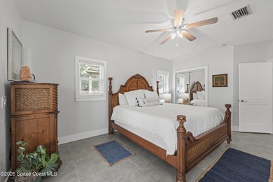 Two Units: 2/2 and 2/1 as duplex w/ common indoor laundry and - photo 37
