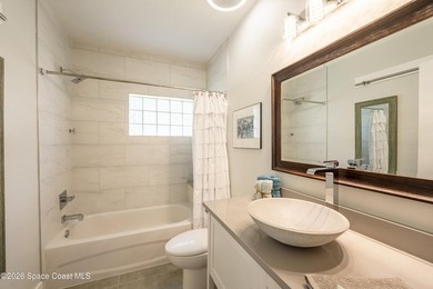 Two Units: 2/2 and 2/1 as duplex w/ common indoor laundry and - photo 45