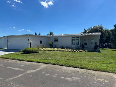 (private lake, pond, creek) Home For Sale in Lakeland Florida