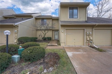 (private lake, pond, coastal) Townhome/Townhouse For Sale in Kansas City Missouri