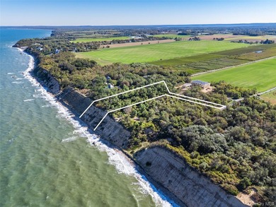 Waterfront Opportunity on the Long Island Sound! Discover the - photo 11