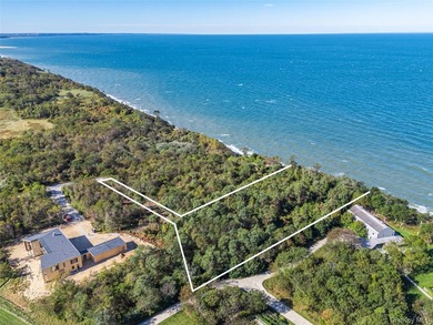 Waterfront Opportunity on the Long Island Sound! Discover the - photo 15