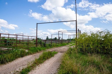 The Stansberry Creek Ranch is located just 10 miles south of - photo 16