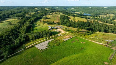 The Stansberry Creek Ranch is located just 10 miles south of - photo 18