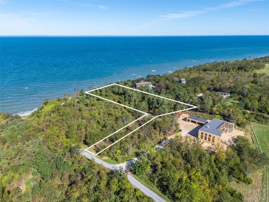 Waterfront Opportunity on the Long Island Sound! Discover the - photo 19