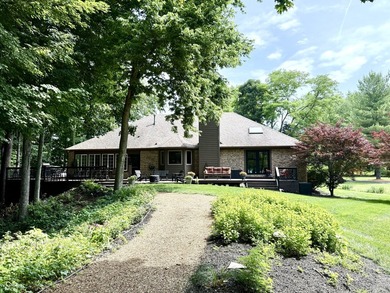 Very rare opportunity to live on Lamb Lake with a level front - photo 20