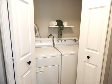 This immaculate end-unit townhome offers 2 bedrooms, 1 1/2 baths - photo 10